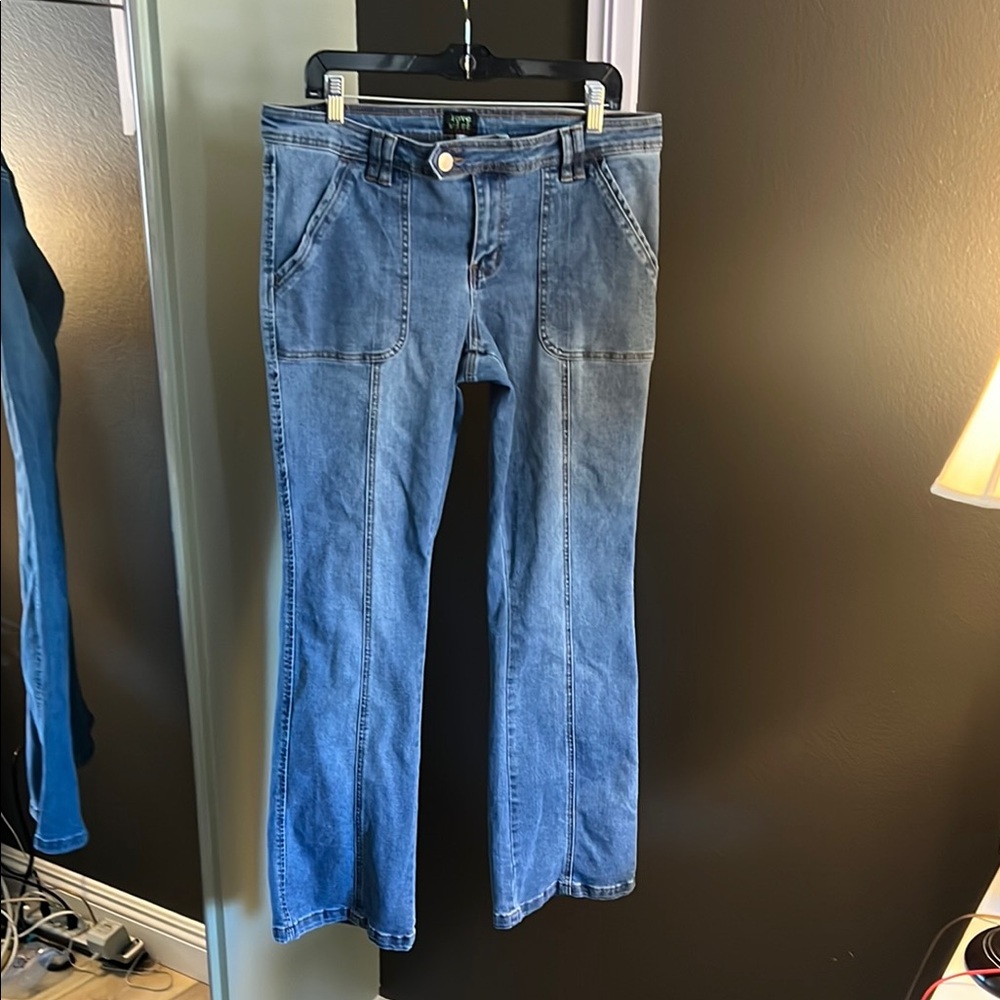 Wide leg jeans, great stretch, 32, so cozy - Picture 4 of 7
